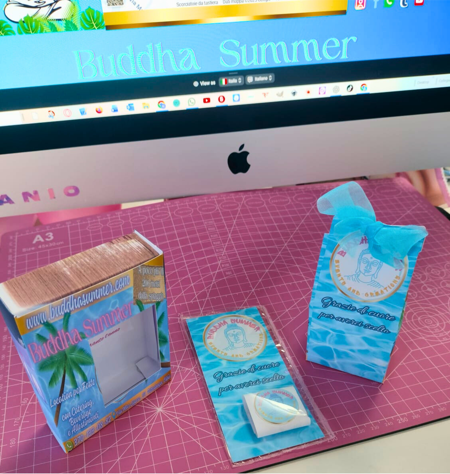 A) Bomboniere e Ricordini in Cartoncino Con Grafica Personalizzata